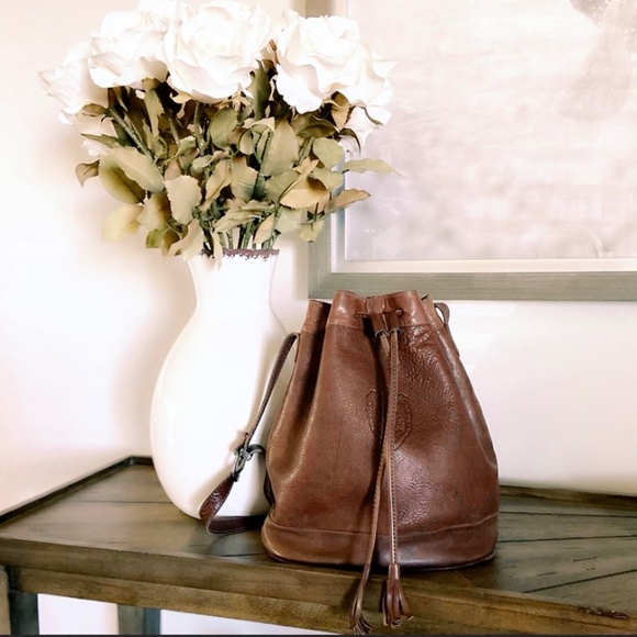 UNISA Leather Drawstring Bucket Bag 💠 Beautiful - Picture 2 of 12